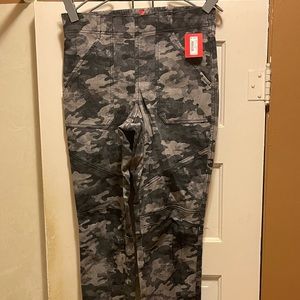 Spanx Stretch Twill Cargo Joggers